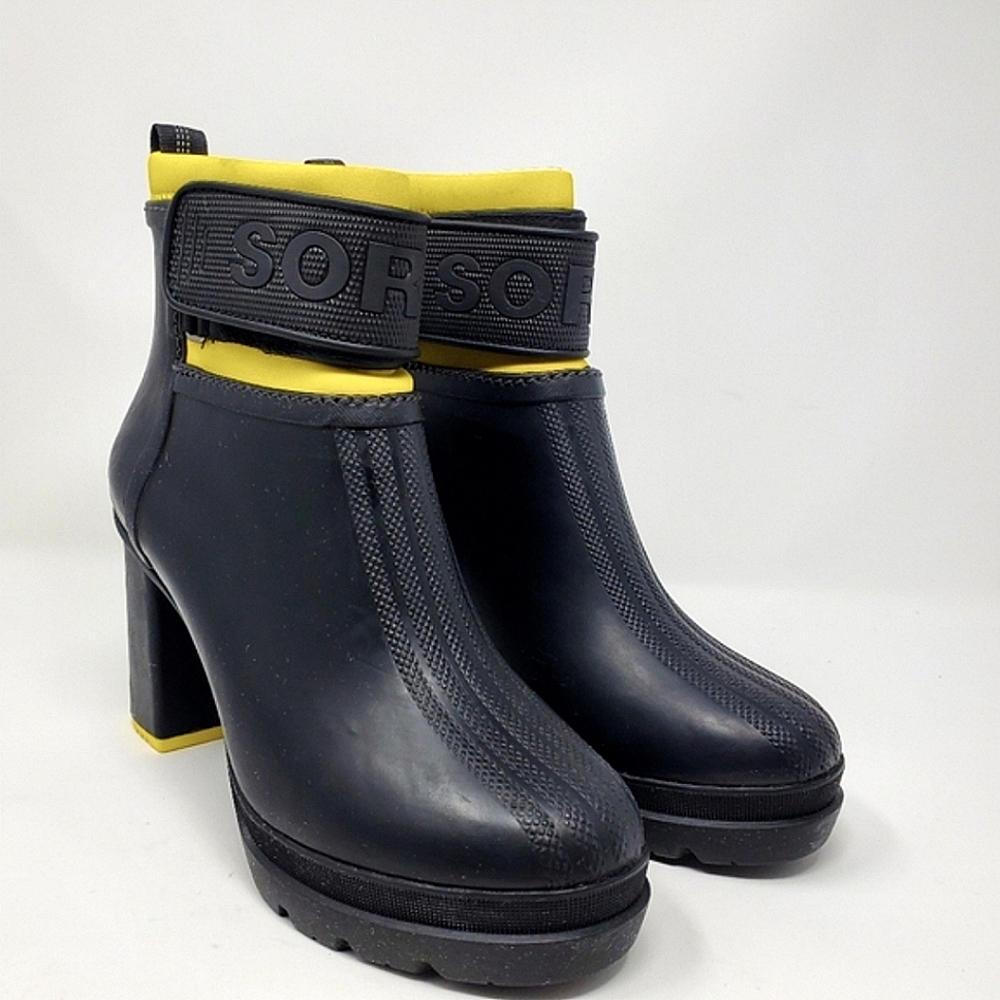 SOREL Sorel Medina III Black High Chunky Heel Platform Rain Boot Women's Sz8